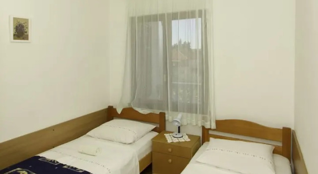 Семейные апартаменты с видом на сад Apartments Joso