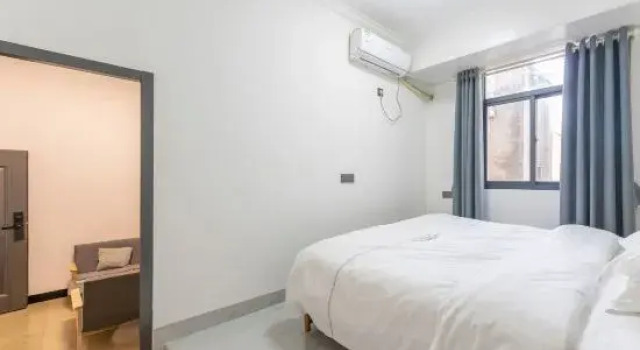 Люкс Deluxe Xiamen Xiangye Homestay