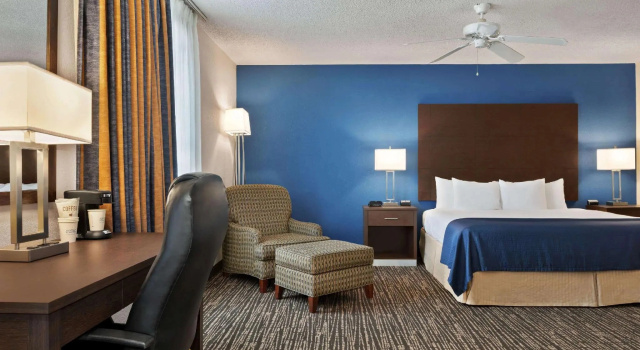 Двухместный номер Deluxe Baymont by Wyndham Washington