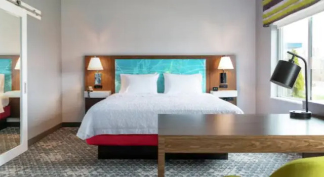 Двухместный люкс c 1 комнатой Hampton Inn & Suites Dallas I-30 Cockrell Hill, Tx