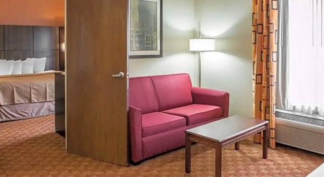 Люкс Quality Inn Franklin I-65