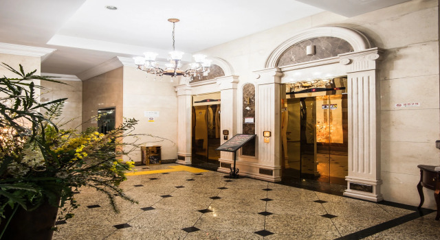 Aura Tourist Hotel, Забронировать Отель Ансан Кёнгидо, рядом с Парк Ёнха