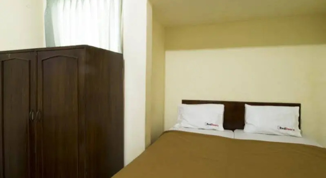 RedDoorz Klender, Book Hotel Jakarta Jakarta Province