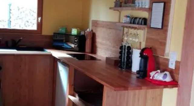 Misaka, Rezervați Hotel Jouy-sur-Eure Franța