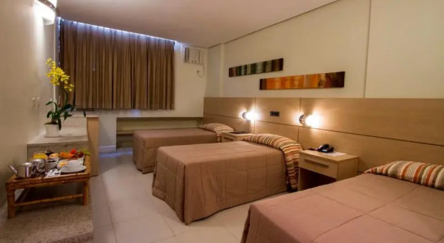 Четырёхместный номер Superior Hotel Porto Sol Ingleses