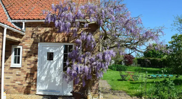 Wisteria Cottage, Boek Vakantiehuis Villa's in Merseyside, Villa