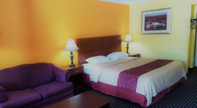 Двухместный номер Standard Roadway Inn Troy