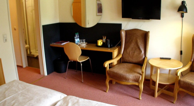 Двухместный номер Standard с балконом и с видом на сад Hotel Haus Katharina B&B, Therme und Kurpark