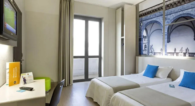 Hotiday Firenze Guidoni, Забронировать Отель Новоли - Сан Донато Флоренция, 3* 4*