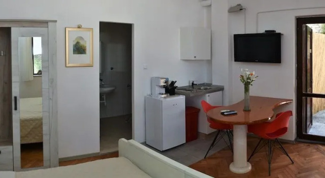 Apartment Nadja, Rezerwuj Apartament Hotele w Split-Dalmatia County z parkingiem, Parking