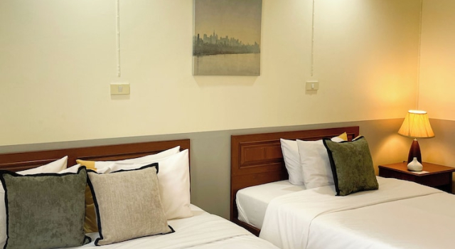 Двухместный номер Standard с балконом Rafael Hotel and Mansion Bangkok