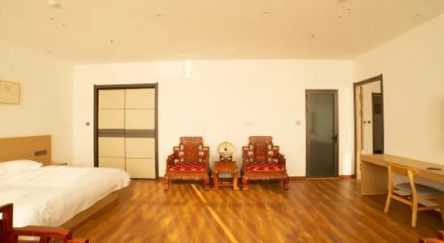 Люкс Deluxe Zhaoyuan Qianxuan Hotel