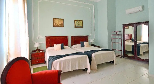 Standard quarto E Santa MarA­a