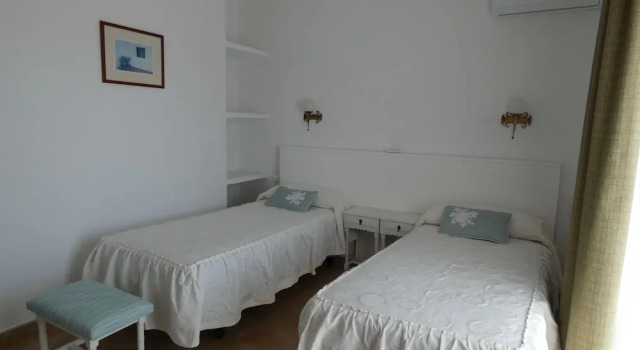 Двухместный номер Standard с видом на сад Hostal Port Fornells