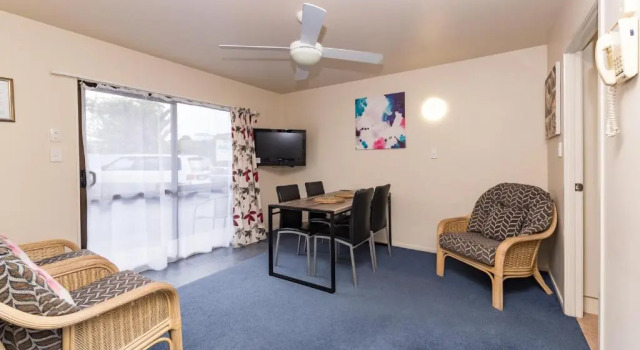Апартаменты Standard с 2 комнатами Dolphin Motel