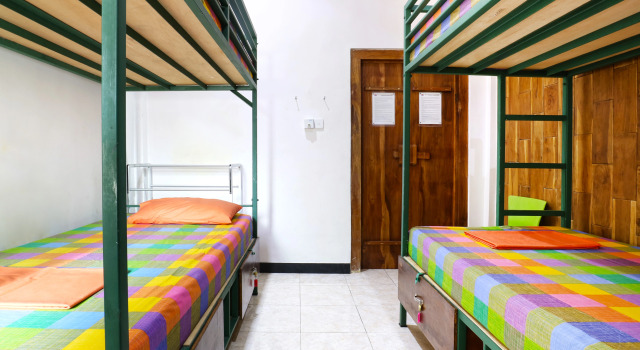 Seng i sovesal Kuta Bed and Breakfast PLUS