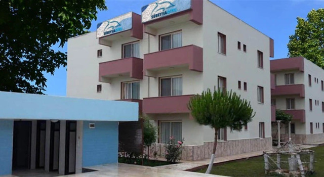 Sureyya Hotel, Забронировать Отель Отели Гумульдур с бассейном, Бассейн