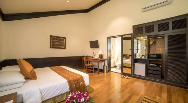 Номер Deluxe с балконом и с видом на сад Bagan Thiripyitsaya Sanctuary Resort