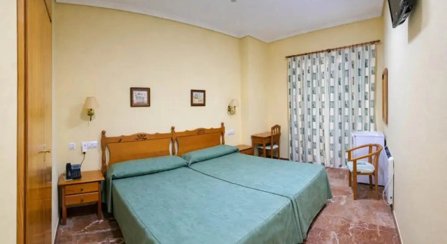 Comfortable Double Room at Hotel Albohera Playa, Réserver Hôtel San Javier Mar Menor Coast