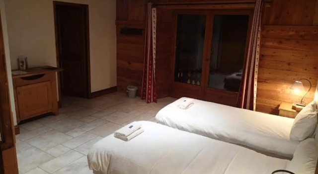 Chalet Pere Marie, Забронировать Шале Виллы Овернь-Рона-Альпы, Вилла