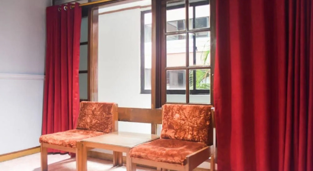 RedDoorz Plus near RSCM Jakarta, Prenota Hotel Giacarta Jakarta Province