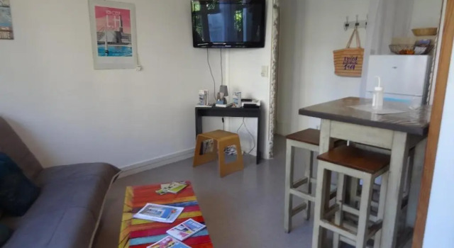 Le Perret, Book Apartment Perret 