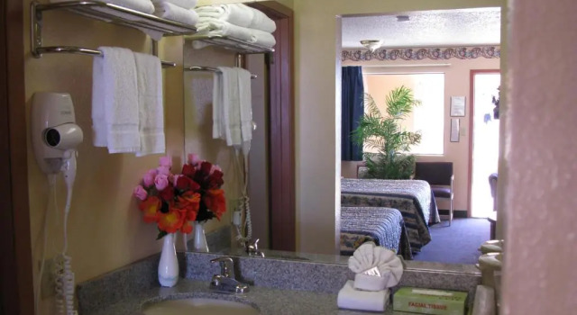 Standard Zimmer Seminole Inn