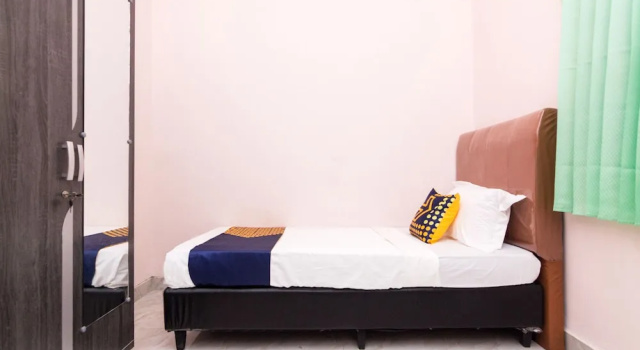 Номер Economy OYO 1917 Mamora Homestay