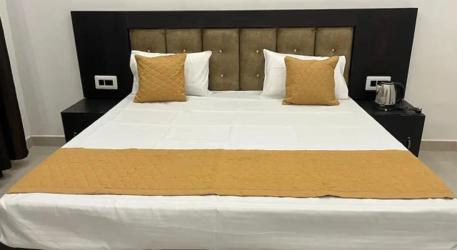 Номер Deluxe ThE MeHrOtRa ReSoRt