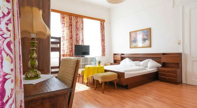 Четырёхместный номер Standard с балконом Strandhotel Pichler