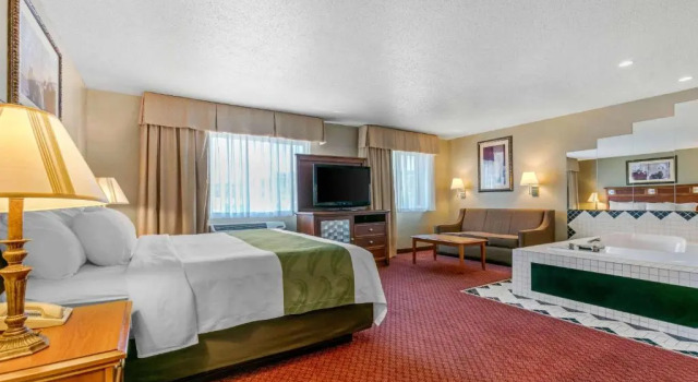 Люкс Quality Inn near Monument Health Rapid City Hospital