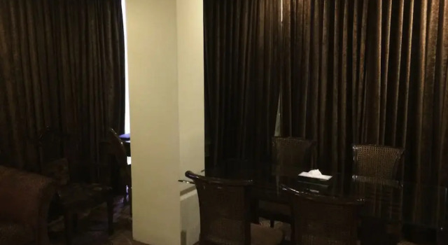 Standard Zimmer Park view Residency