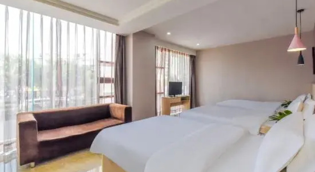 Люкс Deluxe NaiQi HOTEL