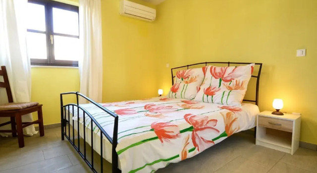 Beautiful Holiday House With Private Pool and Terrace
