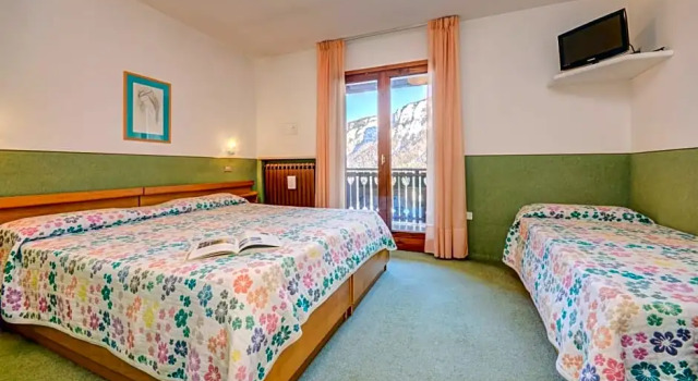 Трёхместный номер Standard с балконом Hotel Splendor