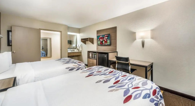 Четырёхместный номер Deluxe Red Roof Inn Dayton South - Miamisburg