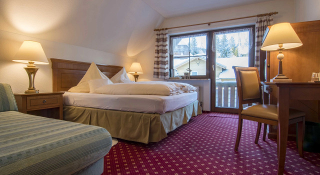 Hotel & Restaurant Grüner Baum - Die Grüne Oase Am Feldberg, Забронировать Отель Отели Фельдберг с парковкой, Парковка