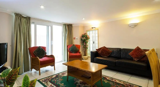 Burbage Holiday Lodge Apartment 1, Varaa Huoneisto Asunnot kohteessa Merseyside, Huoneisto