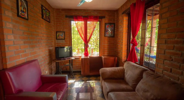 2 bedroom apartment in lush garden, 3 blocks from beach and center of San Juan, Rezervovat Apartmán San Juan del Sur Rivas Region