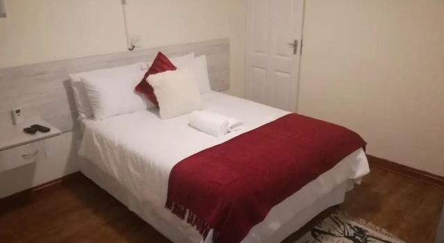 Funky Backpackers Hostel & Apartments, Забронировать Апартаменты/квартира Отели в центре Центра, в центре
