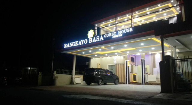RangkayoBasa Guest House, Prenota Affittacamere Affittacamere a Padang, Affittacamere