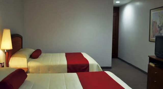 Четырёхместный номер Standard Hotel Mediterraneo Sa De Cv