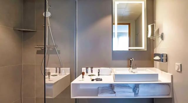 Полулюкс Novotel Beaune