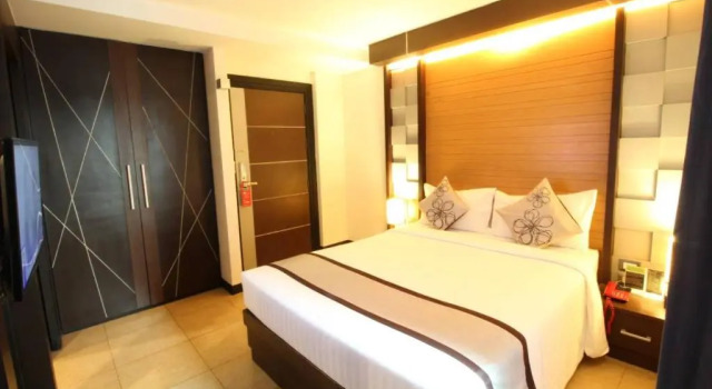Sky dome resotel - โรงแรมสกายโดม รีโซเทล, Забронировать Отель Бизнес-отели Ладпрао, 4* 5*