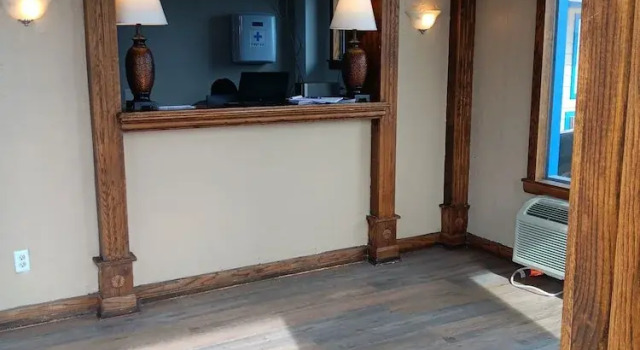 Ballparks Inn, Забронировать Отель Отели Table Rock Lake с парковкой, Парковка
