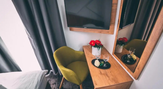 Orange Hotel, Забронировать Отель Илиджа Сараевский кантон