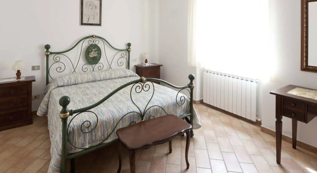 Relais Parco Del Subasio, Buchen Sie Bauernhof Piano Delle Pieve Umbrien