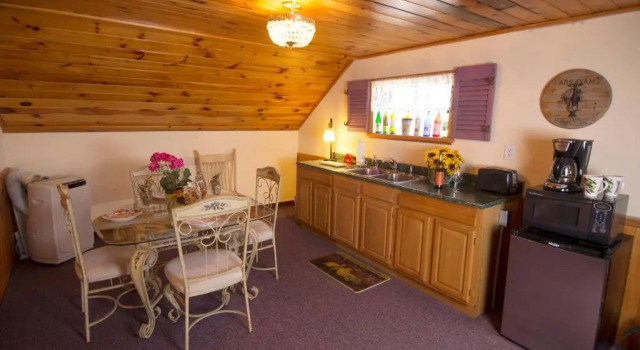 Люкс Deluxe Savannah House Wine Country Inn & Cottages