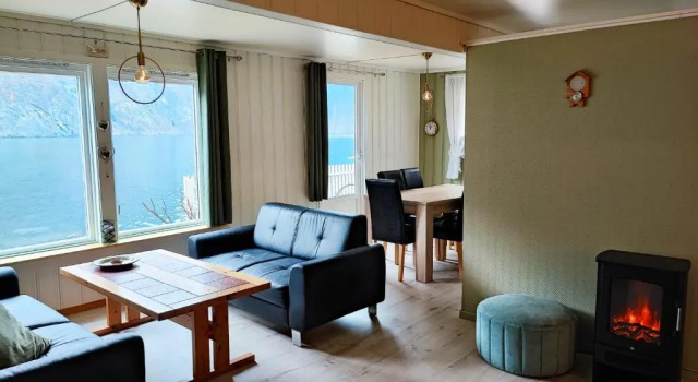 Апартаменты с 3 комнатами с видом на море Visit Undredal