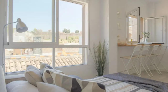 Fabulous Terrace Alcazaba Views next to Cathedral, Забронировать Апартаменты/квартира Малага - центр Малага, рядом с Музей Кармен Тиссен